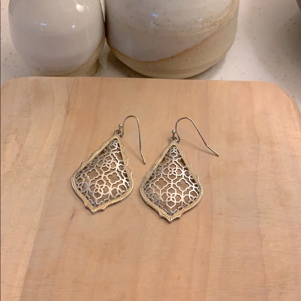KENDRA SCOTT ADDIE EARRINGS